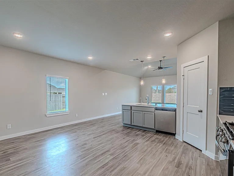 21606 Wave Hollow Dr — Photo 13
