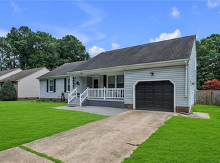 2416 Broadnax Cir, Chesapeake, VA 23323