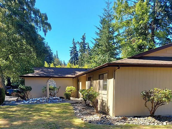 4th image of 4805 91st Ave SE
