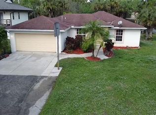 671 12th Ave NE, Naples, FL 34120