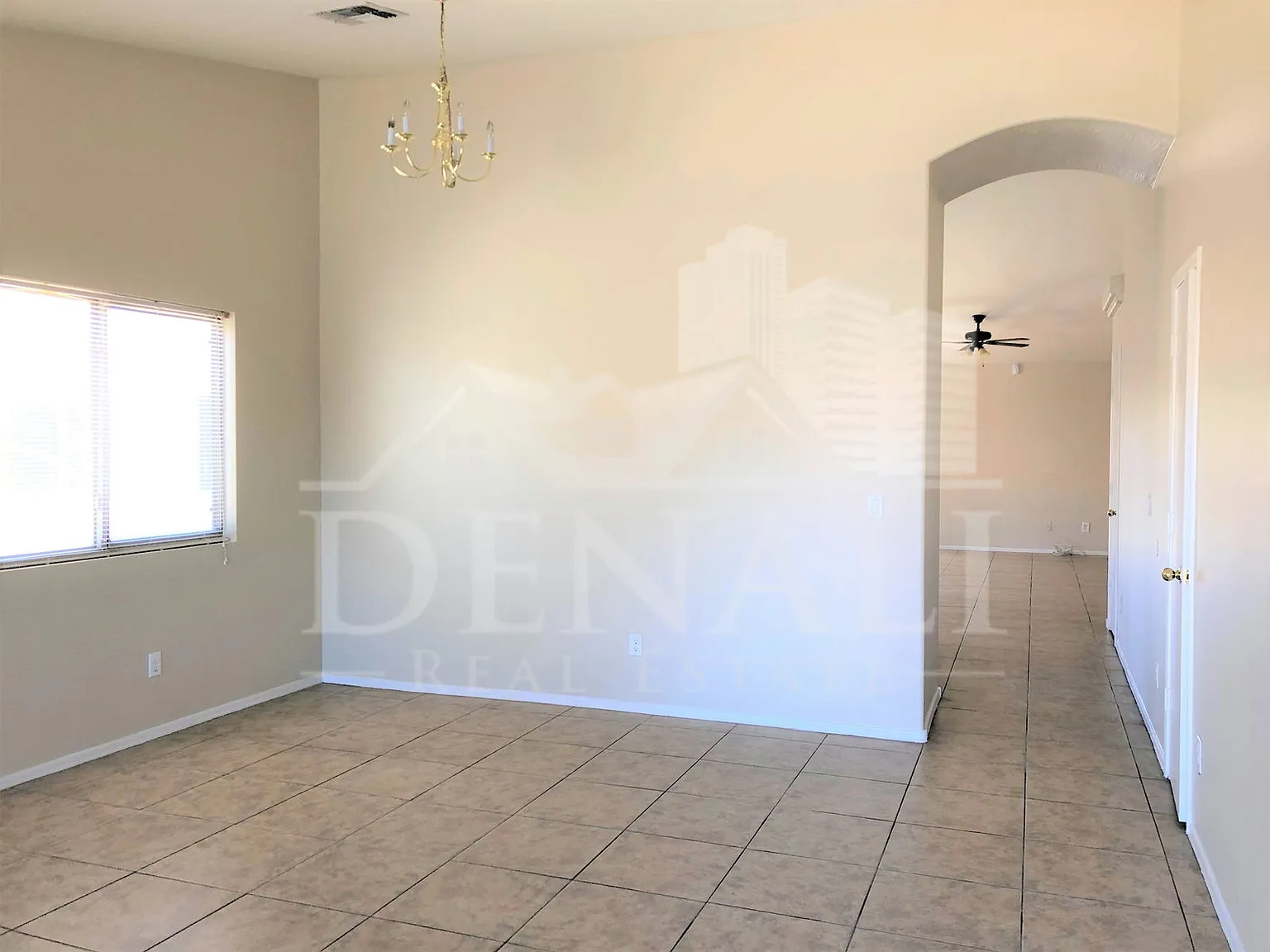 3 bed, 2.0 bath, 1678 sqft, $1,895 — Photo 3