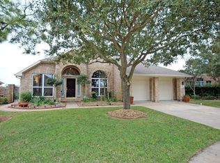 2747 Shelby Dr, Pearland, TX 77584