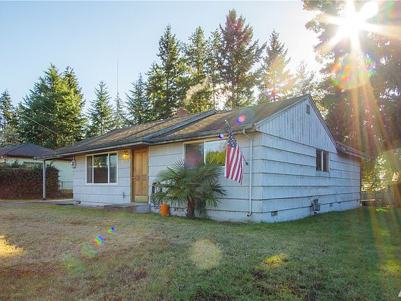 3rd image of 2703 NE 205th St