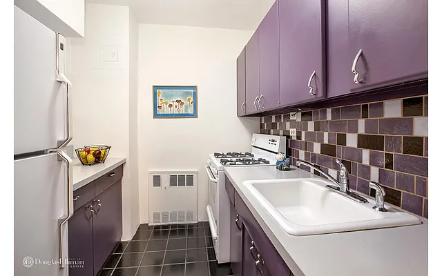 Sold by Douglas Elliman | media 19