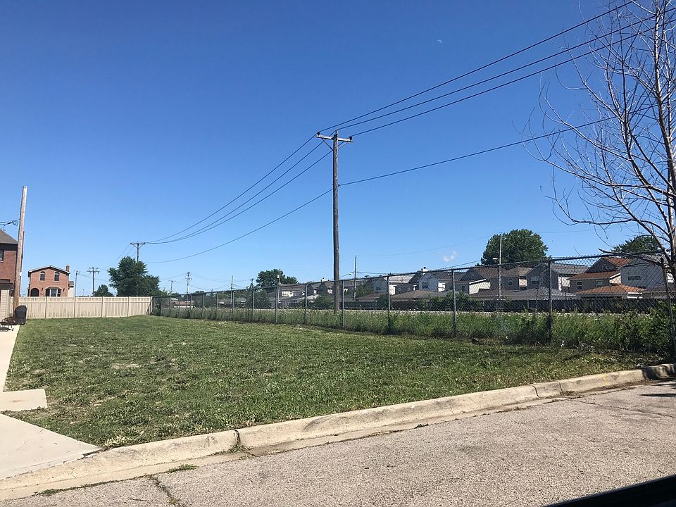 2nd image of 5931 S Melvina Ave
