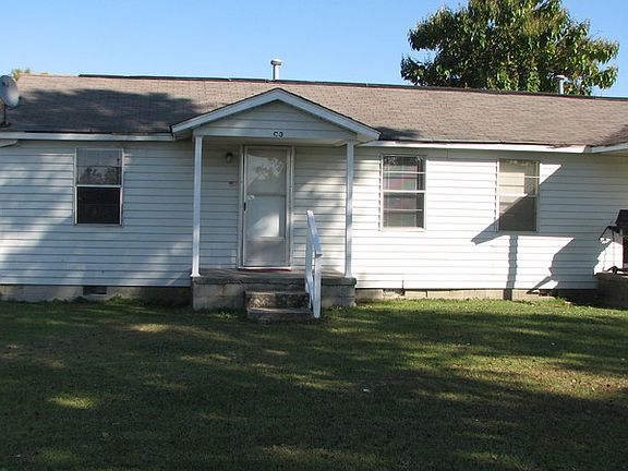 2nd image of 69 Lexington Dr APT C3