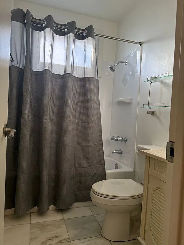 1 bed, 1.0 bath, 800 sqft, $2,500 — Photo 3