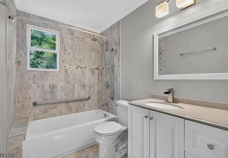 42 Woodcrest Dr — Photo 15