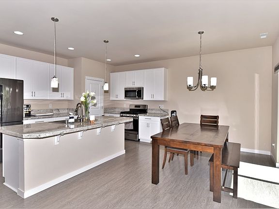 3rd image of 5071 NW Bear Paw Ct
