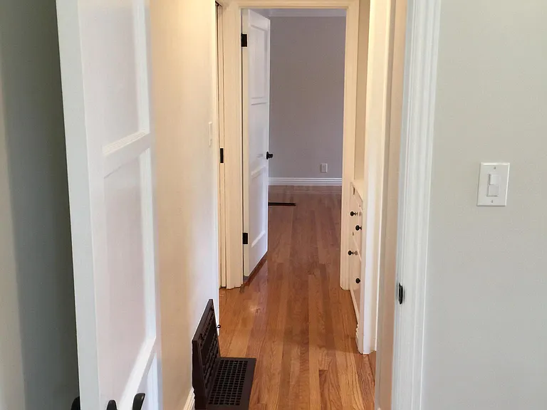 2403 Cross St — Photo 9