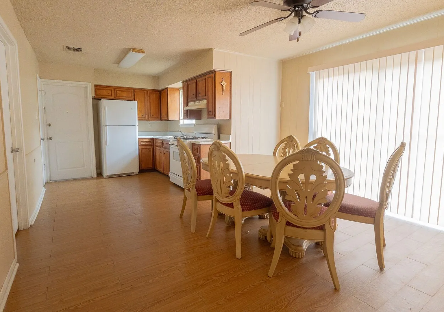 Charming 4BR House in Live Oak — Photo 2