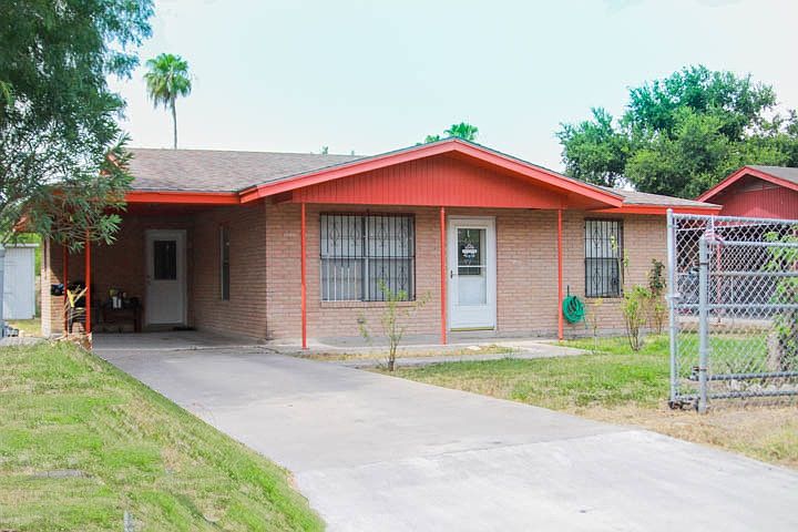 1st image of 202 Easy St