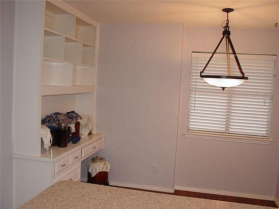 5th image of 424 Tall Oaks Ln