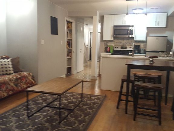 5th image of 238 Gates Ave APT 1