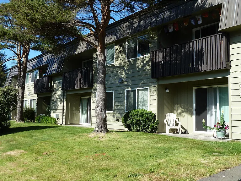 2147-2191 NW Mast Pl — Photo 18