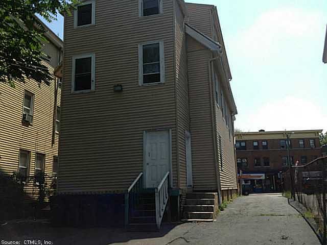 2nd image of 98 New Britain Ave