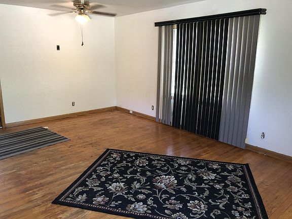 3rd image of 3625 E 57th St