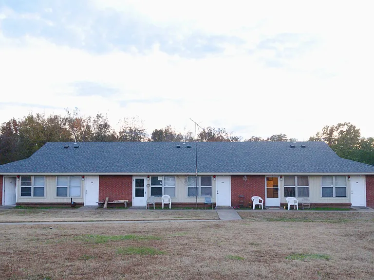 1030 Highway 82A #D4 — Photo 1