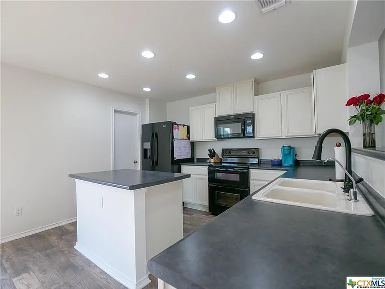 1148 Lonesome Oak Dr — Photo 6