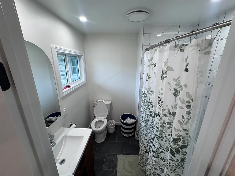 8 Hillview Dr — Photo 9