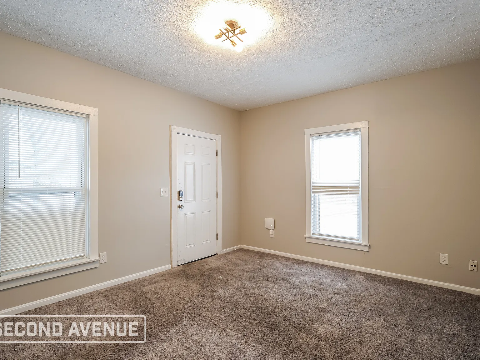 2 bed, 1.0 bath, 1326 sqft, $1,495 — Photo 4