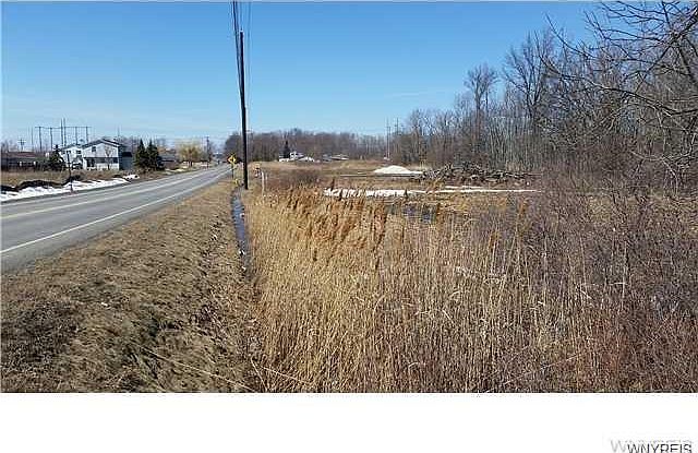 2nd image of 2349 Jagow Rd