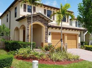 22757 SW 90th Pl, Cutler Bay, FL 33190