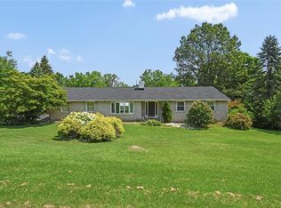 1417 Wind Hill Rd, Coopersburg, PA 18036