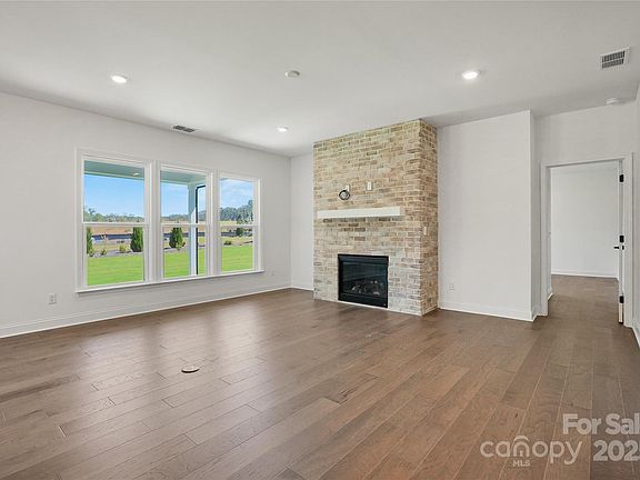 3rd image of 2005 Waxhaw Crossing Dr