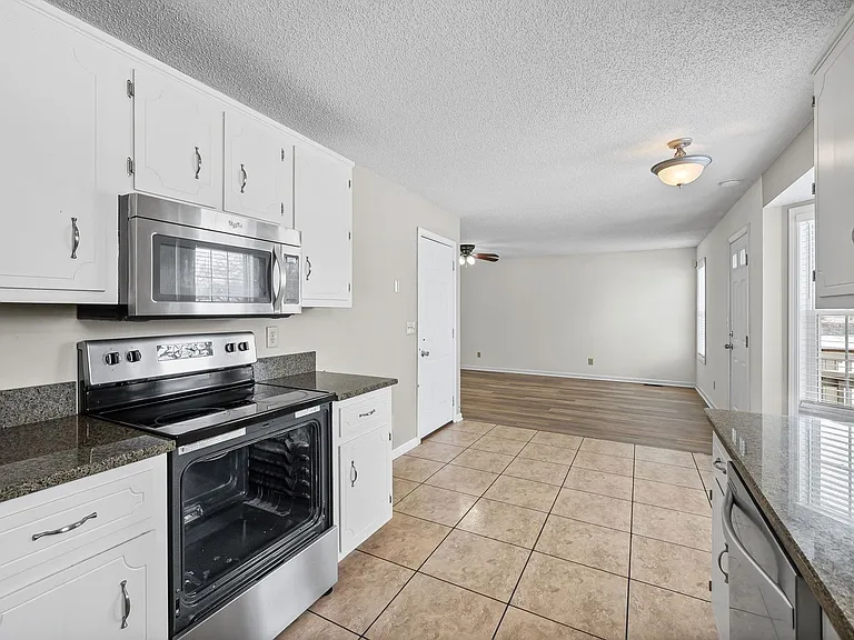 3269 Tabby Dr — Photo 12