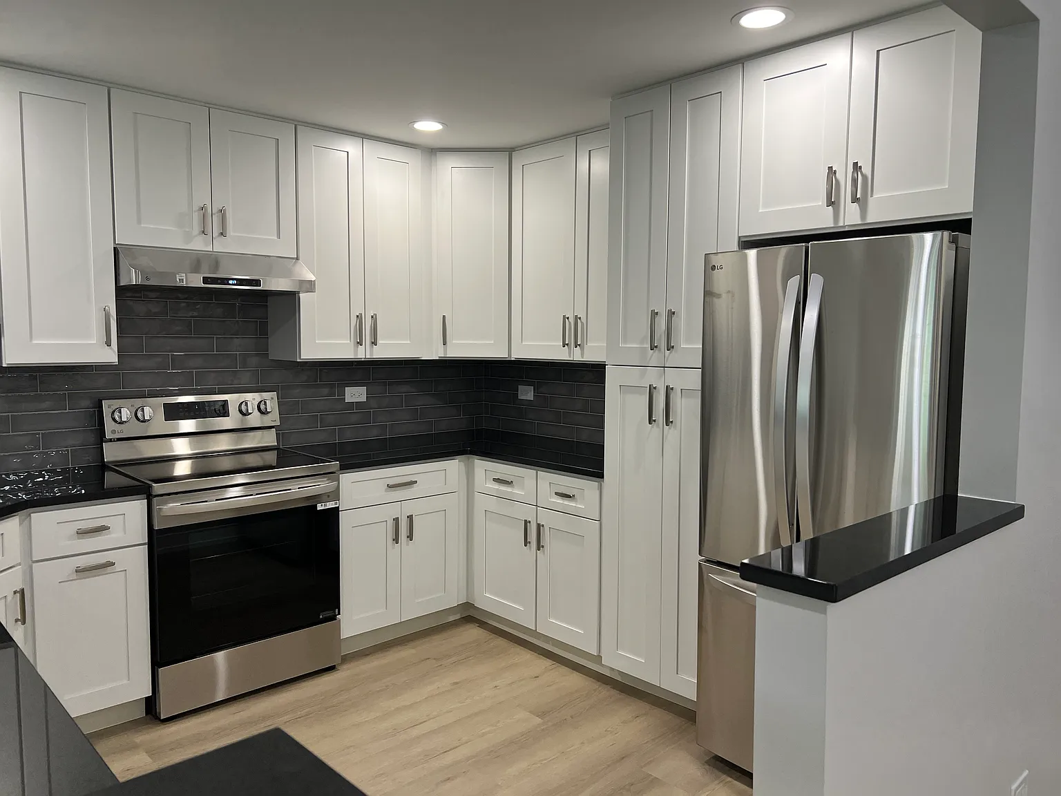 2 bed, 1130 sqft, $2,250 — Photo 4