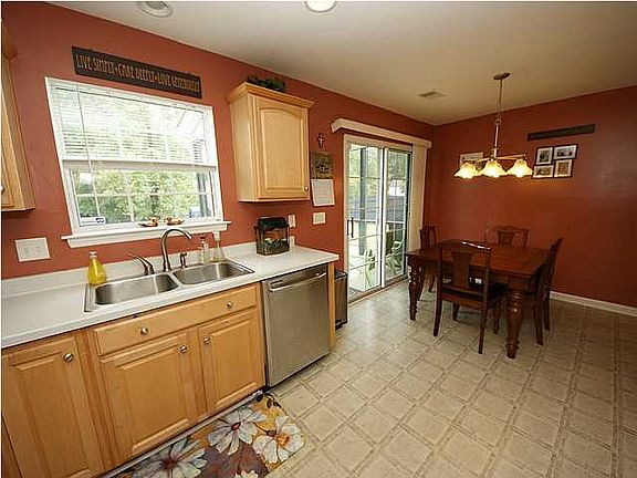 5th image of 4817 Wheatfield Dr