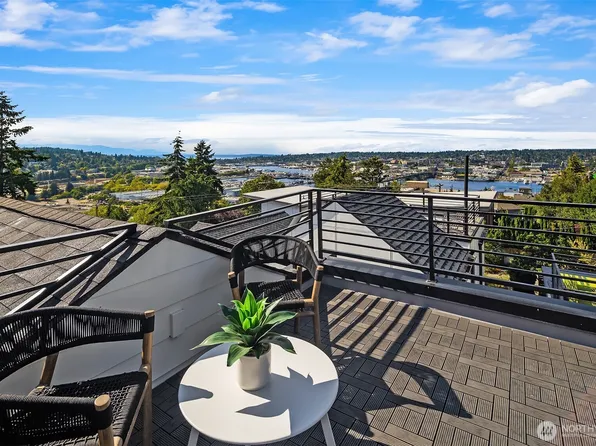 3446 13th Avenue W #B, Seattle, WA 98119