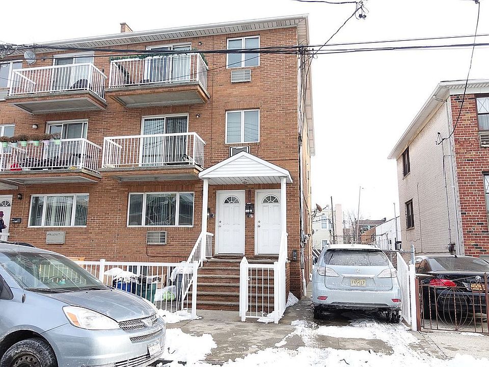 1st image of 167 Bay 37th St