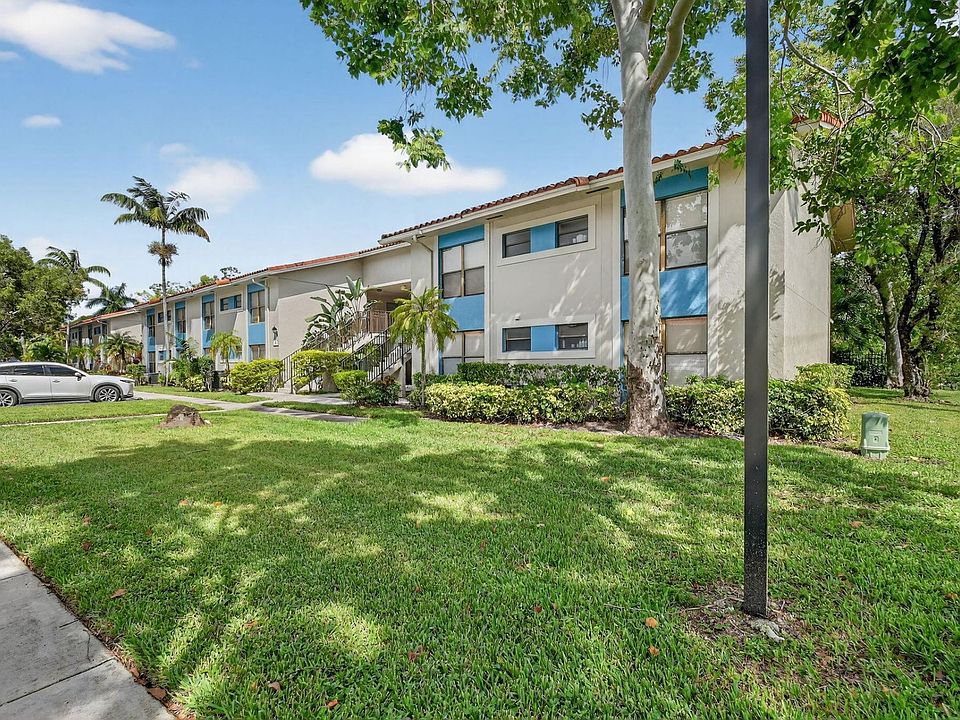 1st image of 1541 Balfour Point Dr APT A