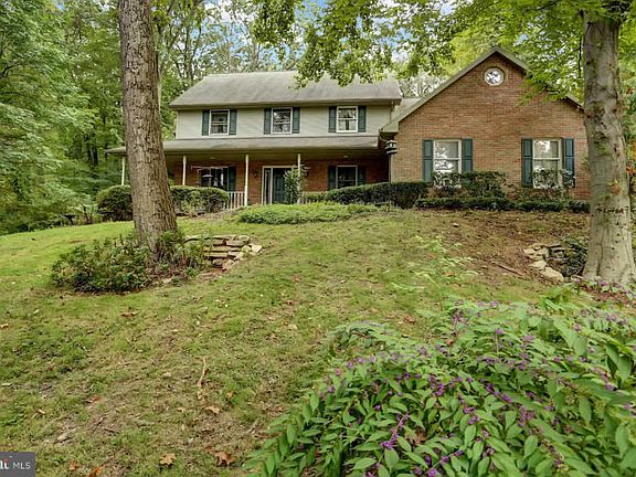 3rd image of 29 Highland Dr
