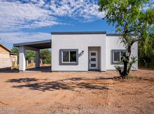 1153 Hodges Cir, Rio Rico, AZ 85648