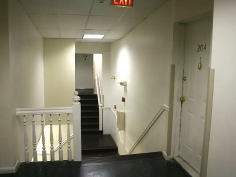 28 S Queen St #202 — Photo 5