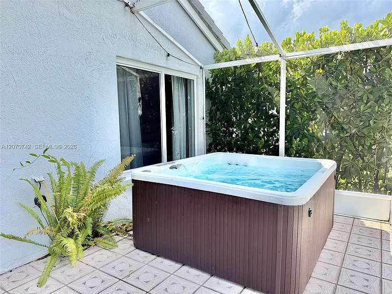 415 NW 165th Ave — Photo 48