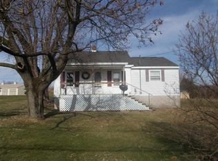4564 Hanover Rd, Hanover, PA 17331