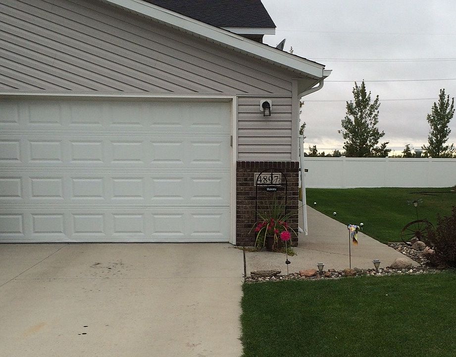Cozy Twin home 