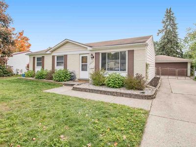 12340 Kenilworth Dr, Sterling Heights, MI, 48313