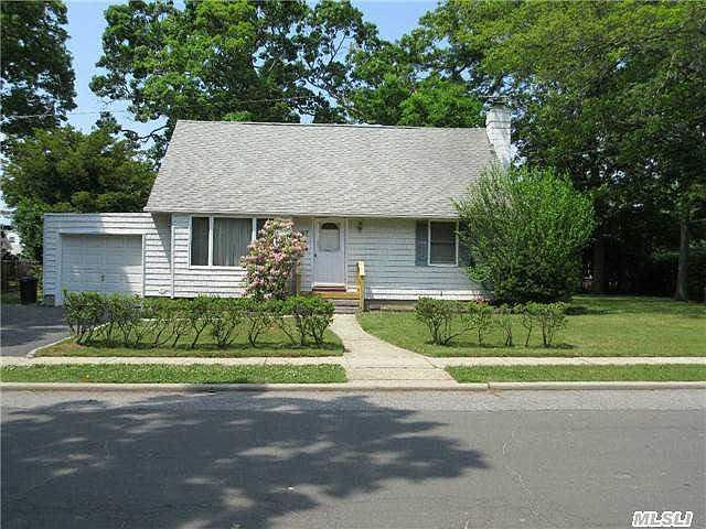 1st image of 97 Avoca Ave