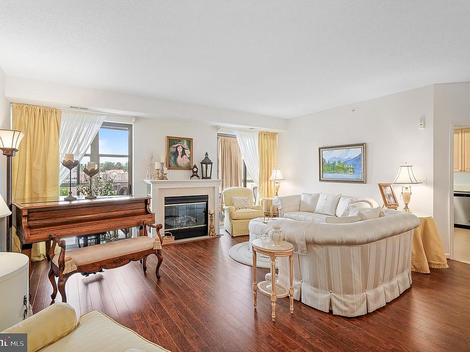 1st image of 19350 Magnolia Grove Sq Unit 406