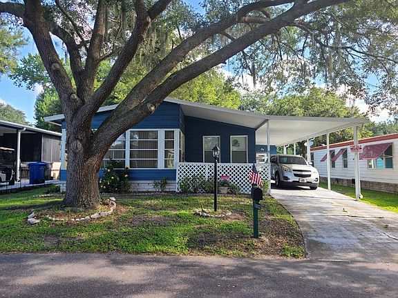 2nd image of 10932 Whispering Oaks Cir
