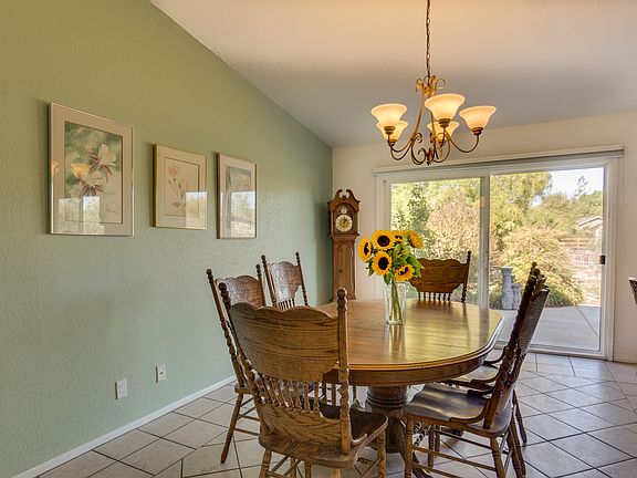 5th image of 1331 Tiana Pl