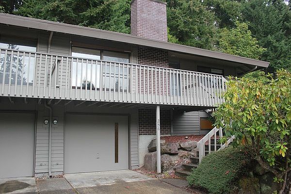1st image of 256 169th Ave NE