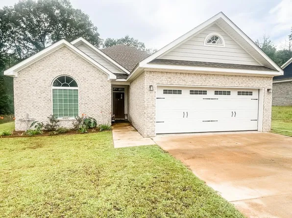 502 Barron Rd, Troy, AL 36081