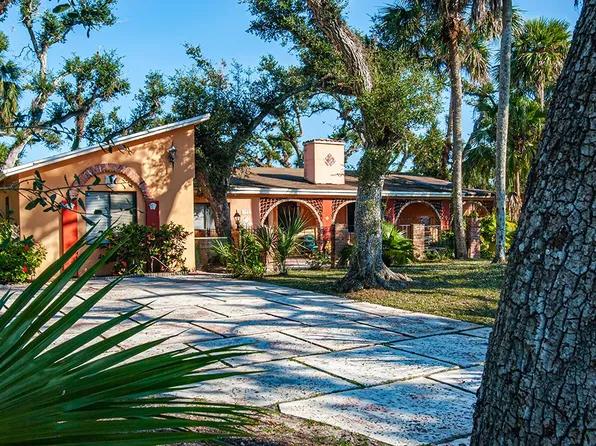 575 Acacia Rd, Vero Beach, FL 32963