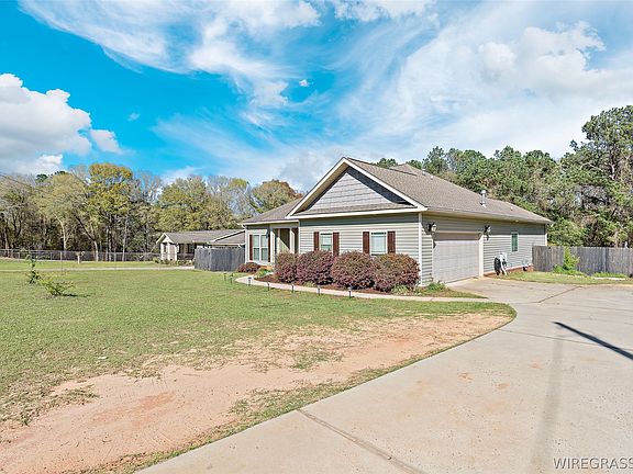 2nd image of 2400 Shellfield Rd